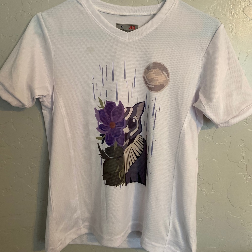 Custom made fitted tee